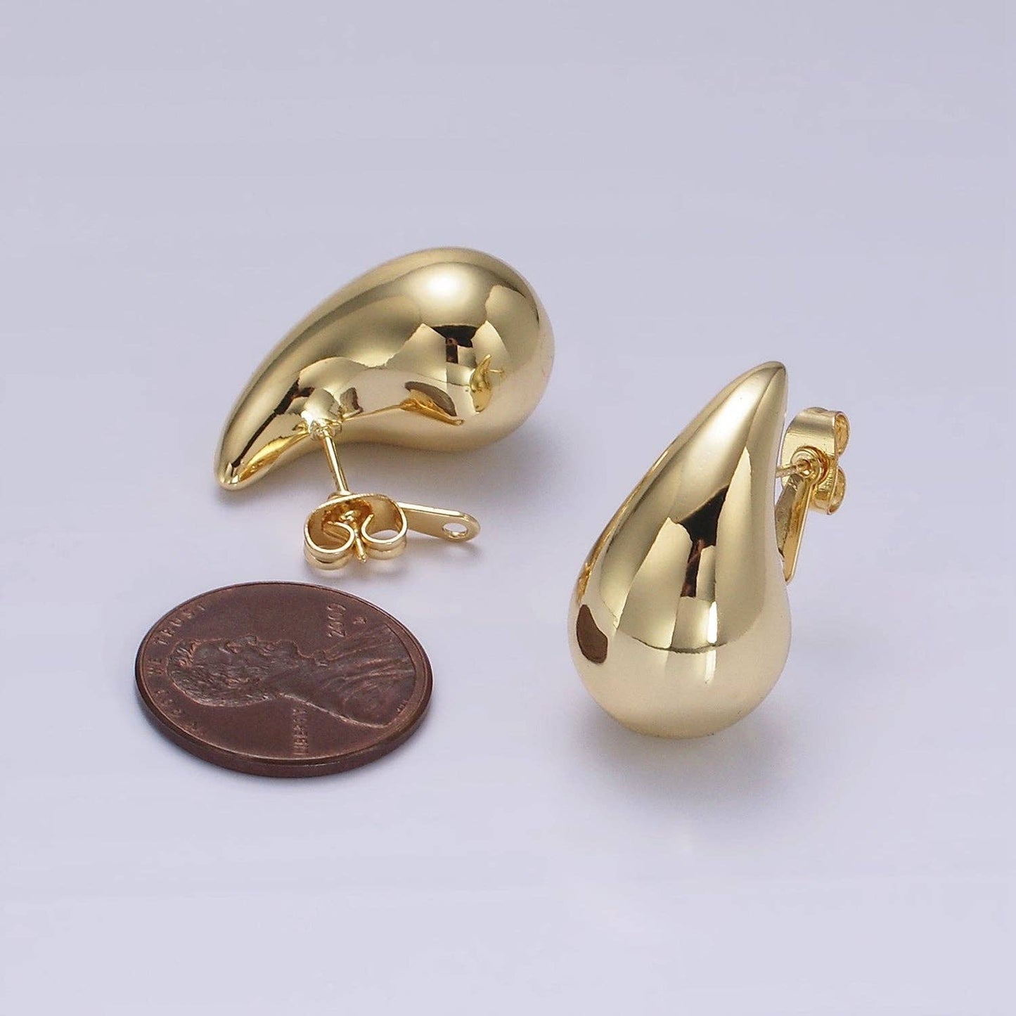 14K Gold Chunky Modern Teardrop