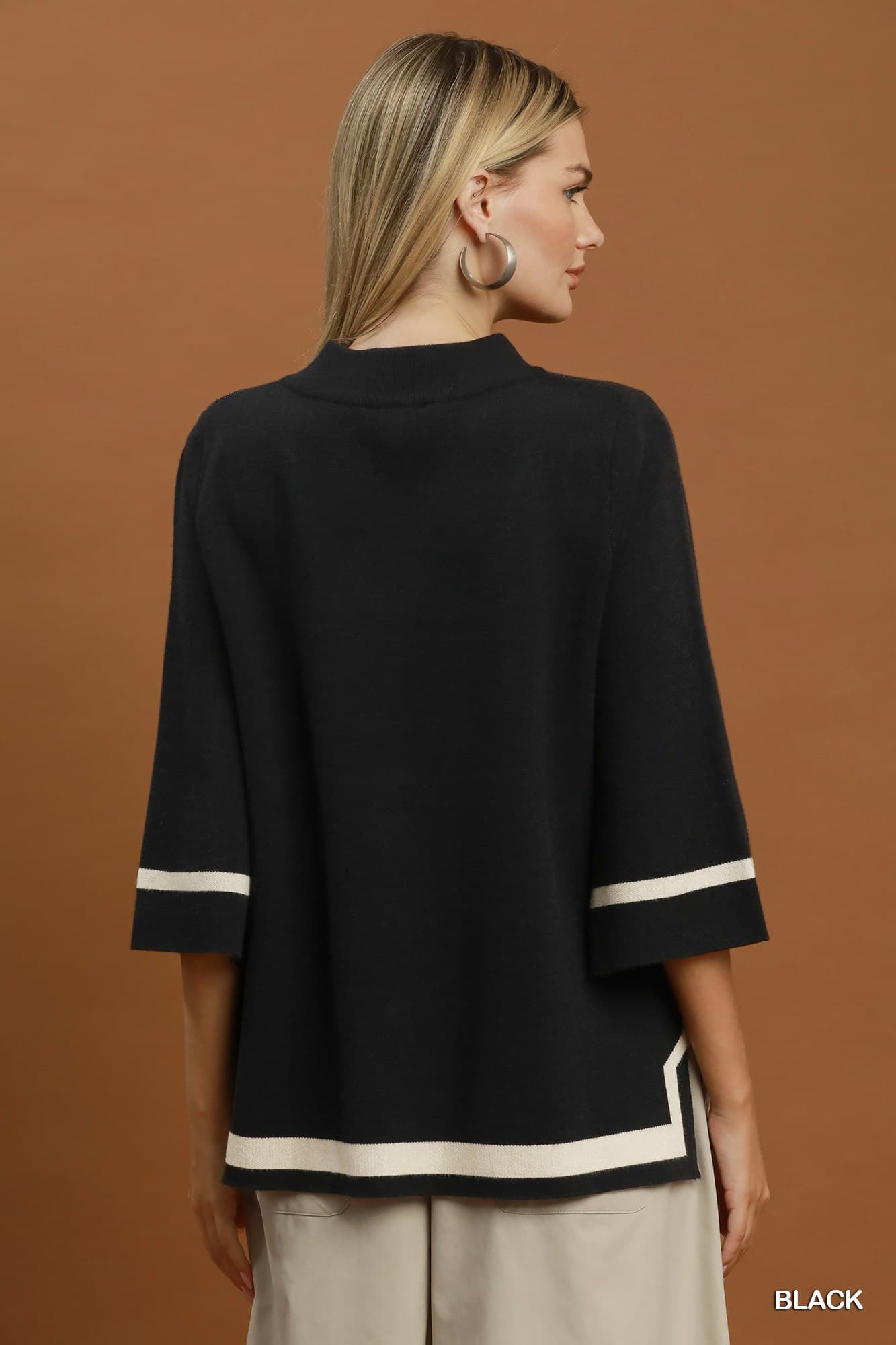 Contrast Trim Mock Neck 3/4 Sleeve Knit Top
