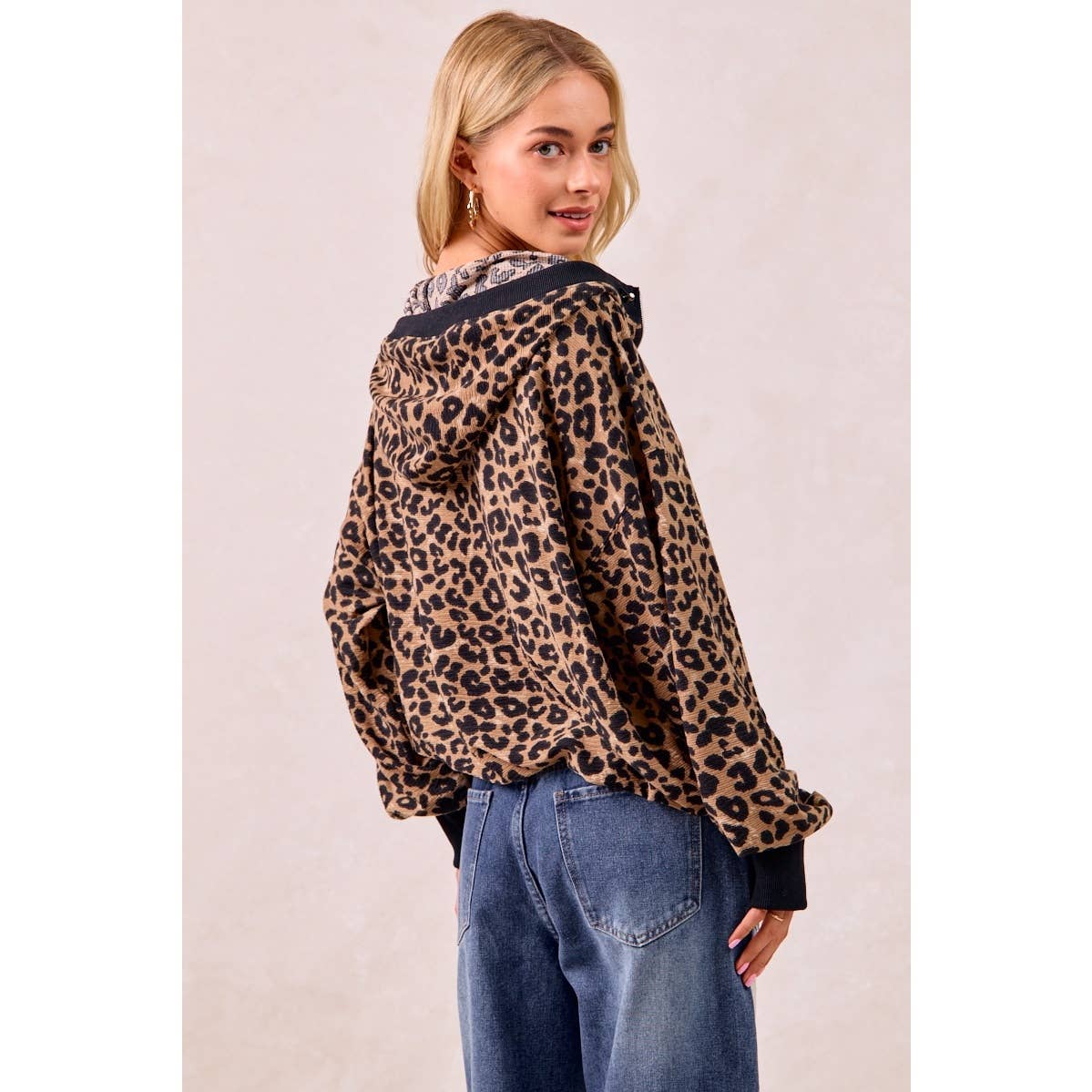 LEOPARD PRINT WAFFLE HALF ZIP UP HOODIE W POCKET