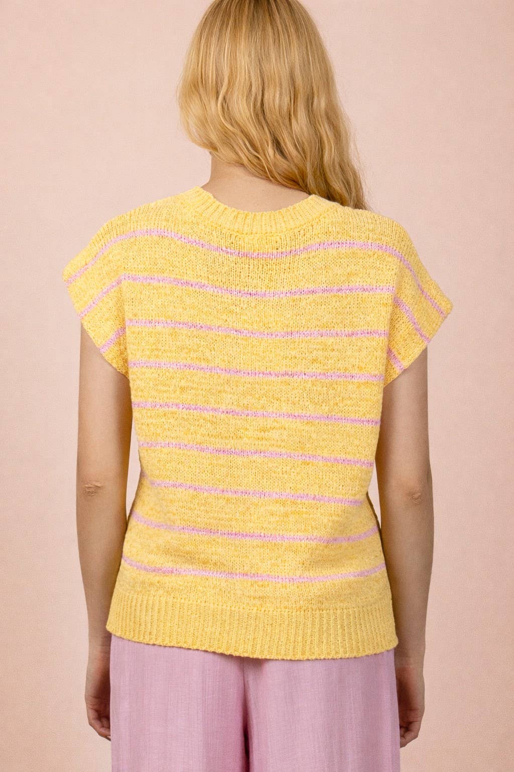 12W3319N-Striped Knit Sweater Vest Top