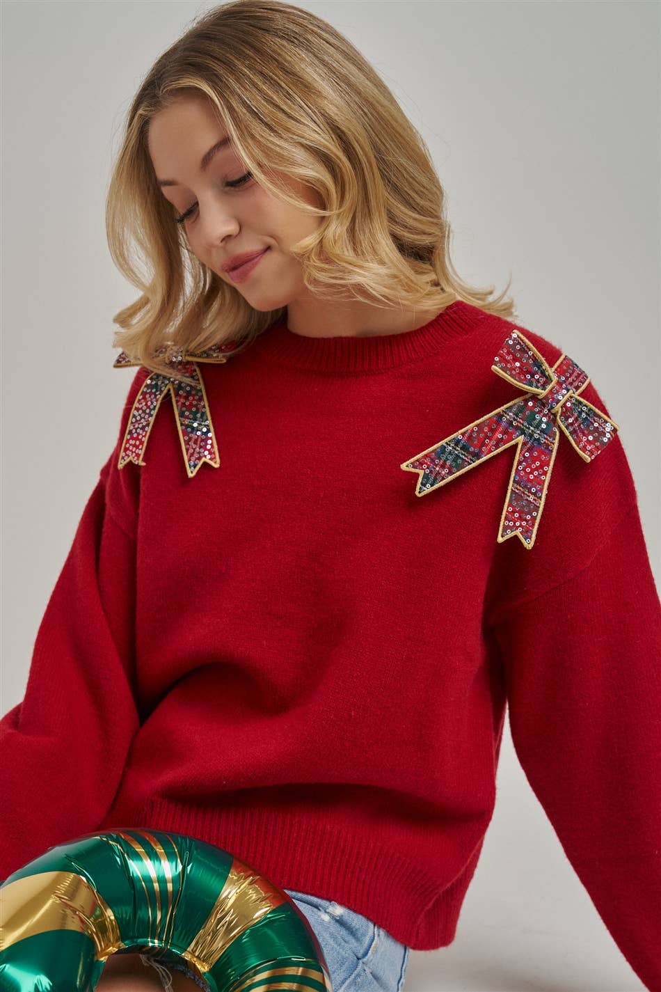 CHRISTMAS HOLIDAY SWEATER TOP WITH BOW APPLIQUES_JLT00420-01