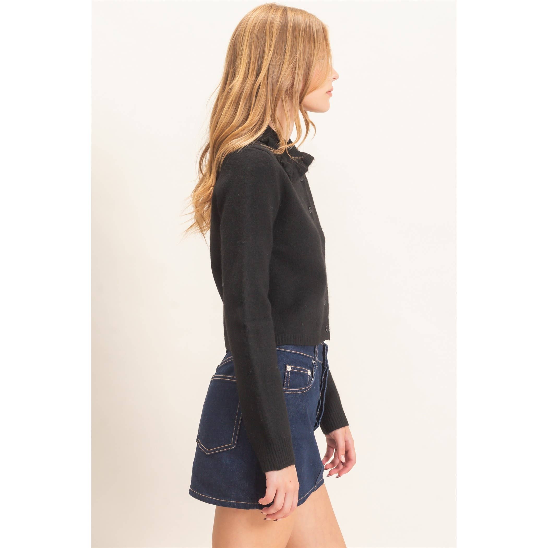 Ruffled Collar Knit Cardigan