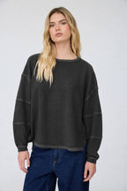EXPOSED SEAM DETAIL LONG SLEEVE KNIT TOP
