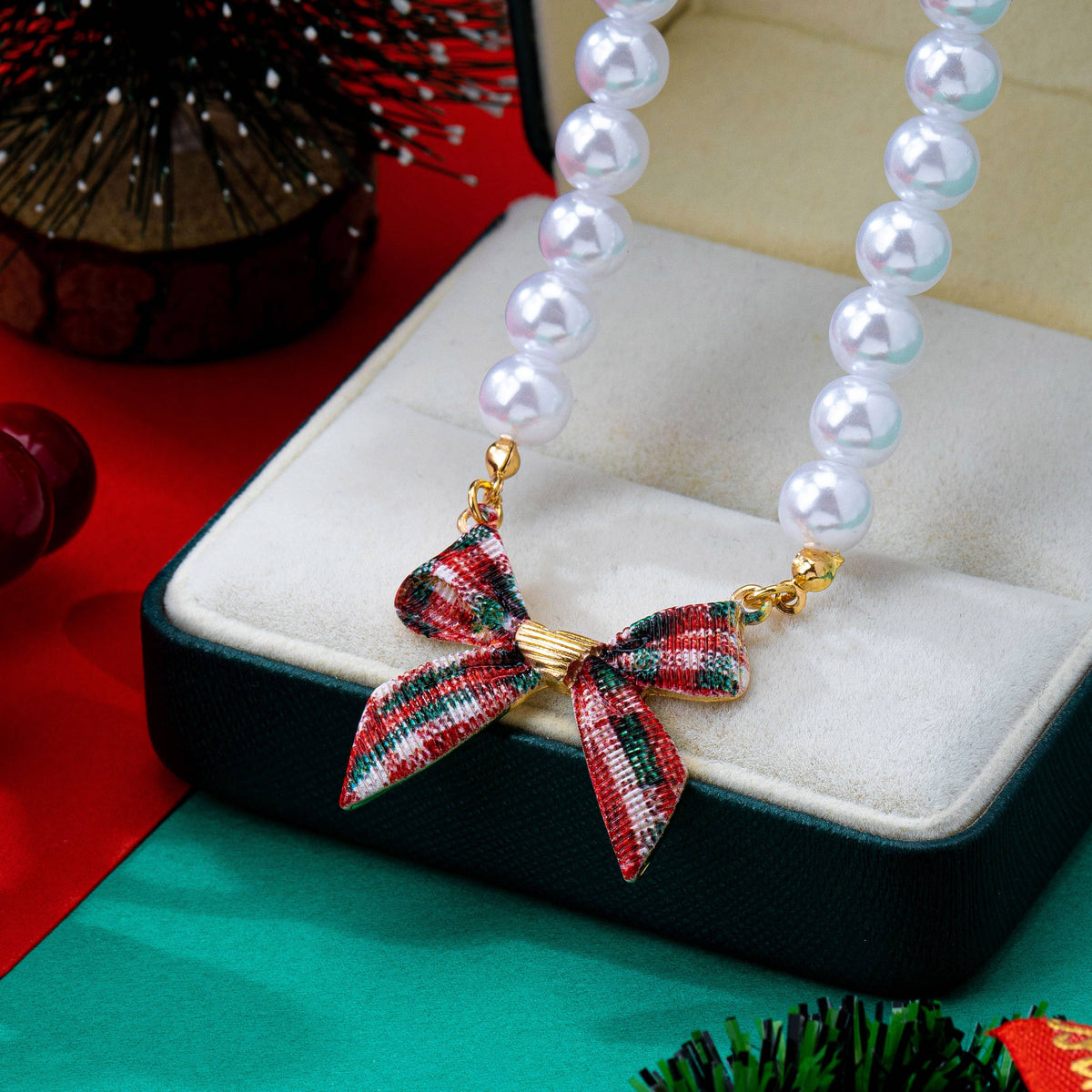 Holiday Tartan Plaid Fabric Bow Pearl Necklace | 80N93917