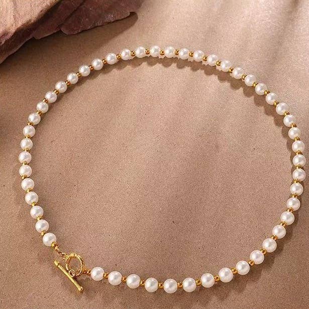 Classic Pearl Beaded Toggle Closure Necklace | 40NK9792