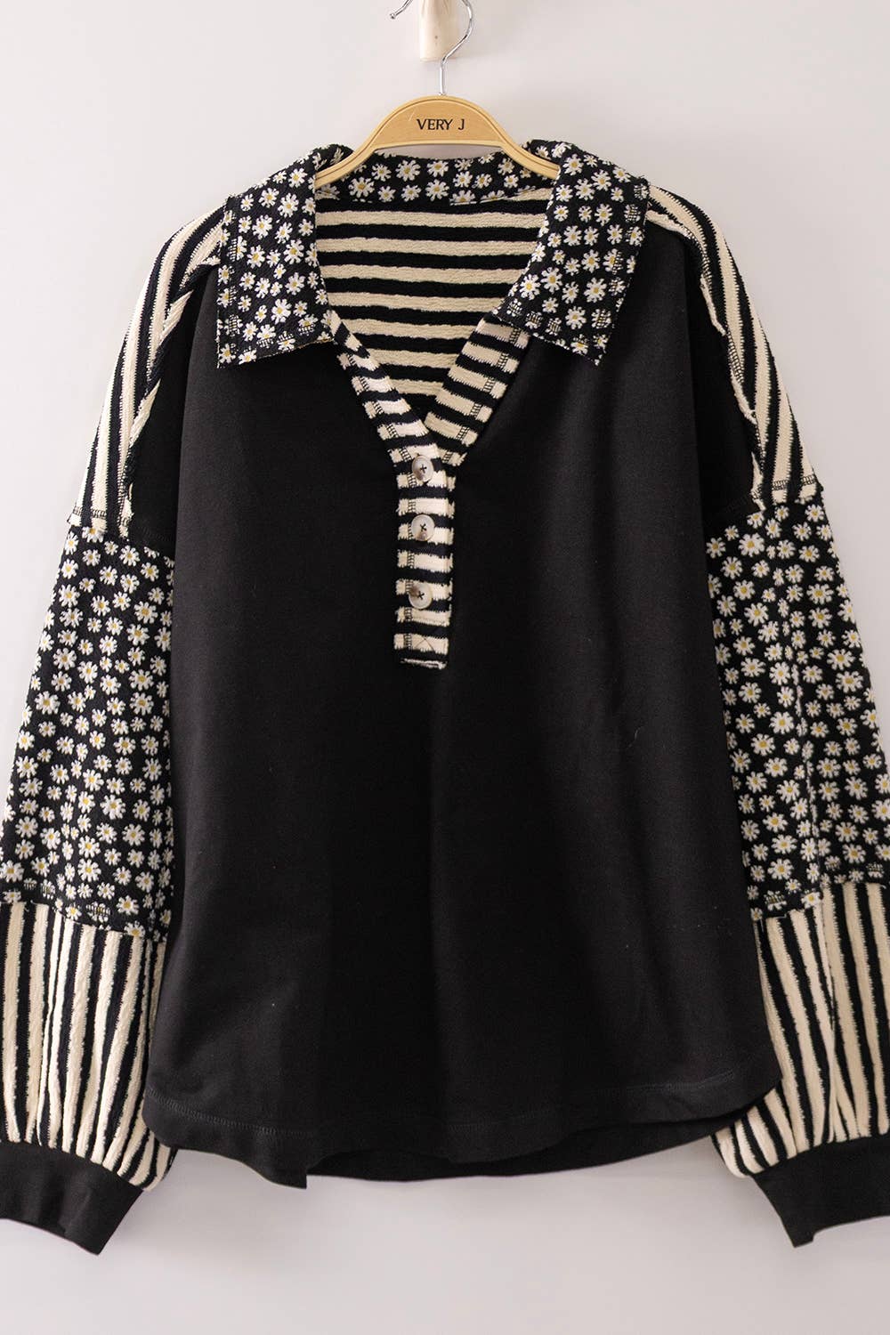 NT12889-Daisy Stripe Contrast Top
