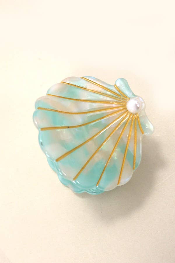 Beach Pearl Claw Clip