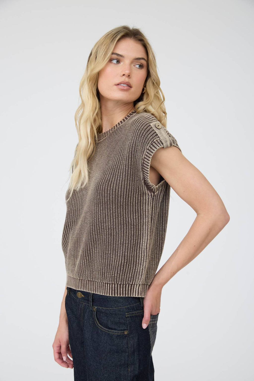 ACID WASHED TAB SLEEVE BACK BUTTON KNIT TOP