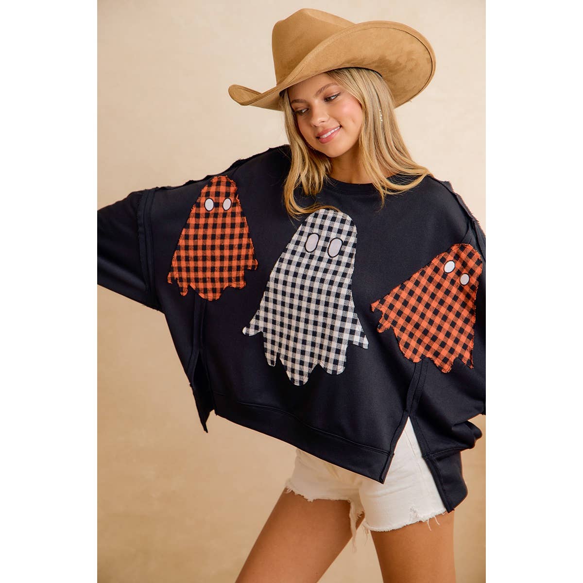 OVERSIZED PLAID GHOST APPLIQUE HALLOWEEN SWEATSHIRT