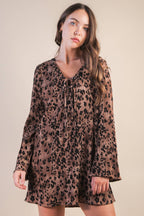 ND31903-Leopard Printed Pleated Mini Dress