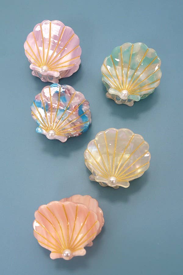Beach Pearl Claw Clip