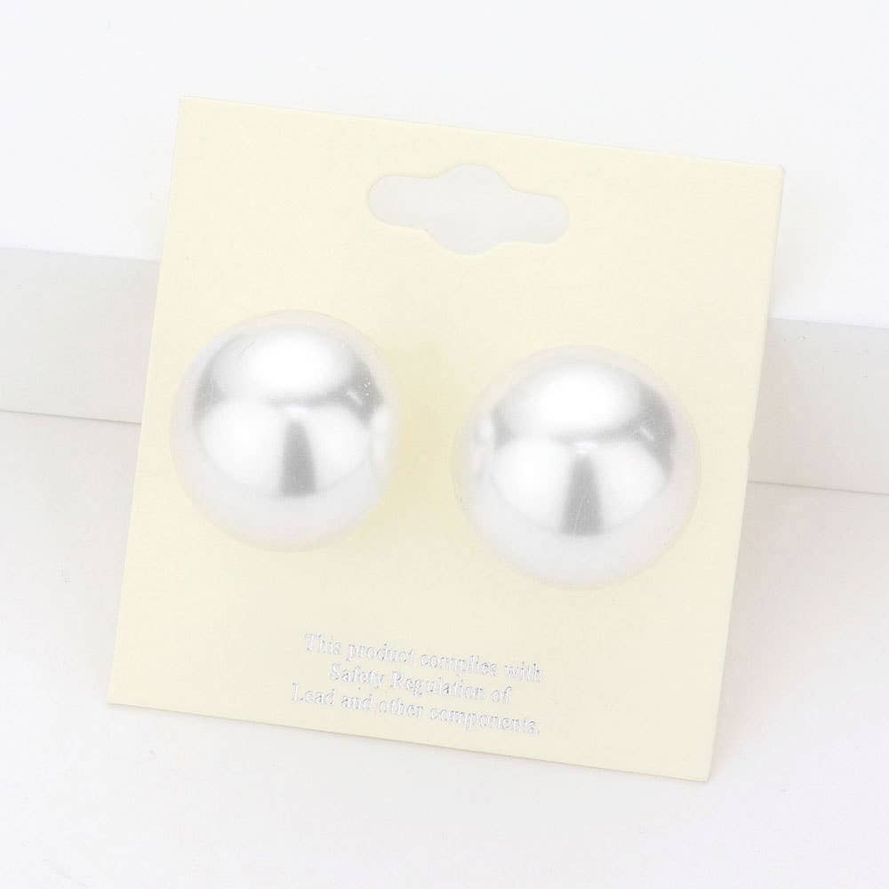 20mm Pearl stud earrings