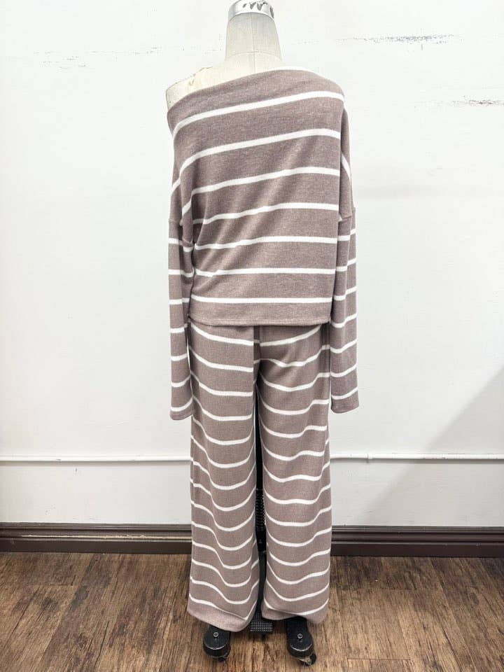 Striped One-Shoulder Lounge Set