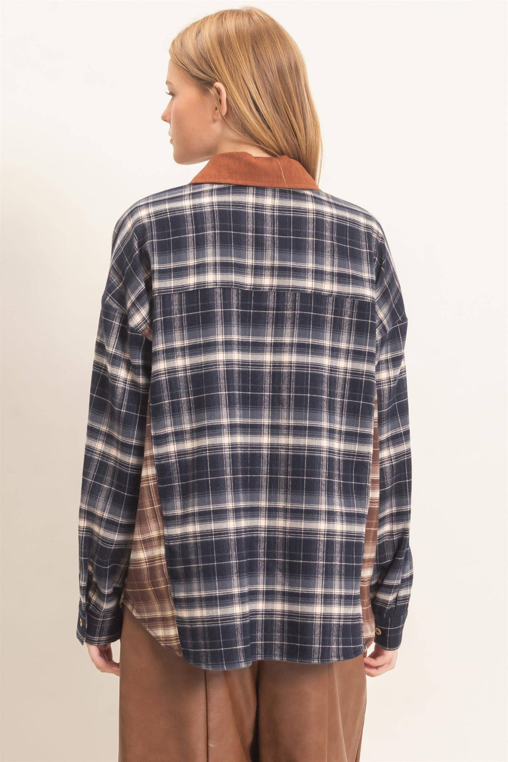 Plaid Button-up Shirt With Corduroy Collar