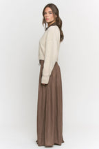 CONTRAST COLLAR ZIP-UP SWEATER