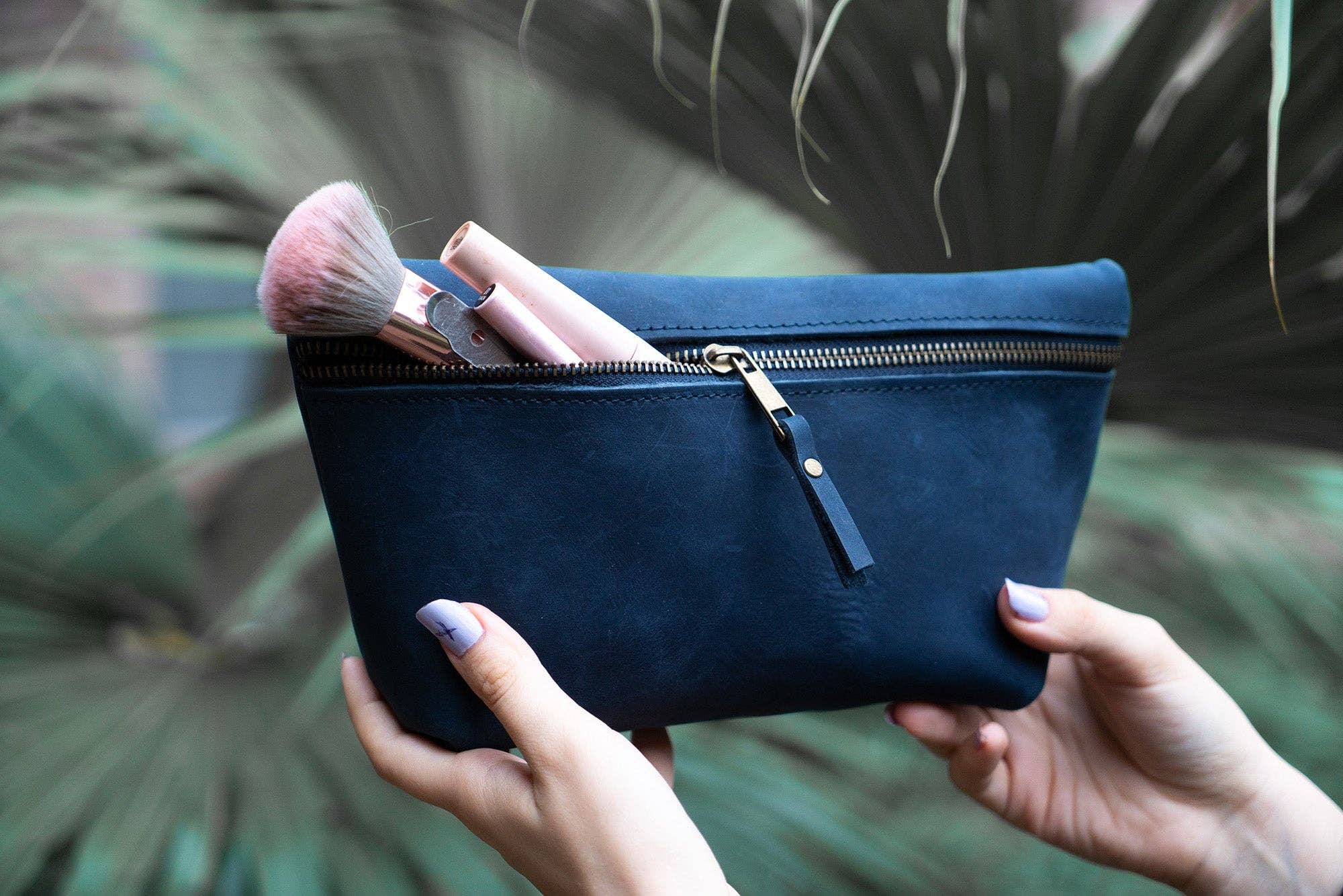 Personalized Leather Make Up Bag, Perfect Bridesmaid Gift, Makeup Organizer, Cosmetic Bag, Makeup Case, Make Up Bag Gift for Women, Personalized Makeup Bag