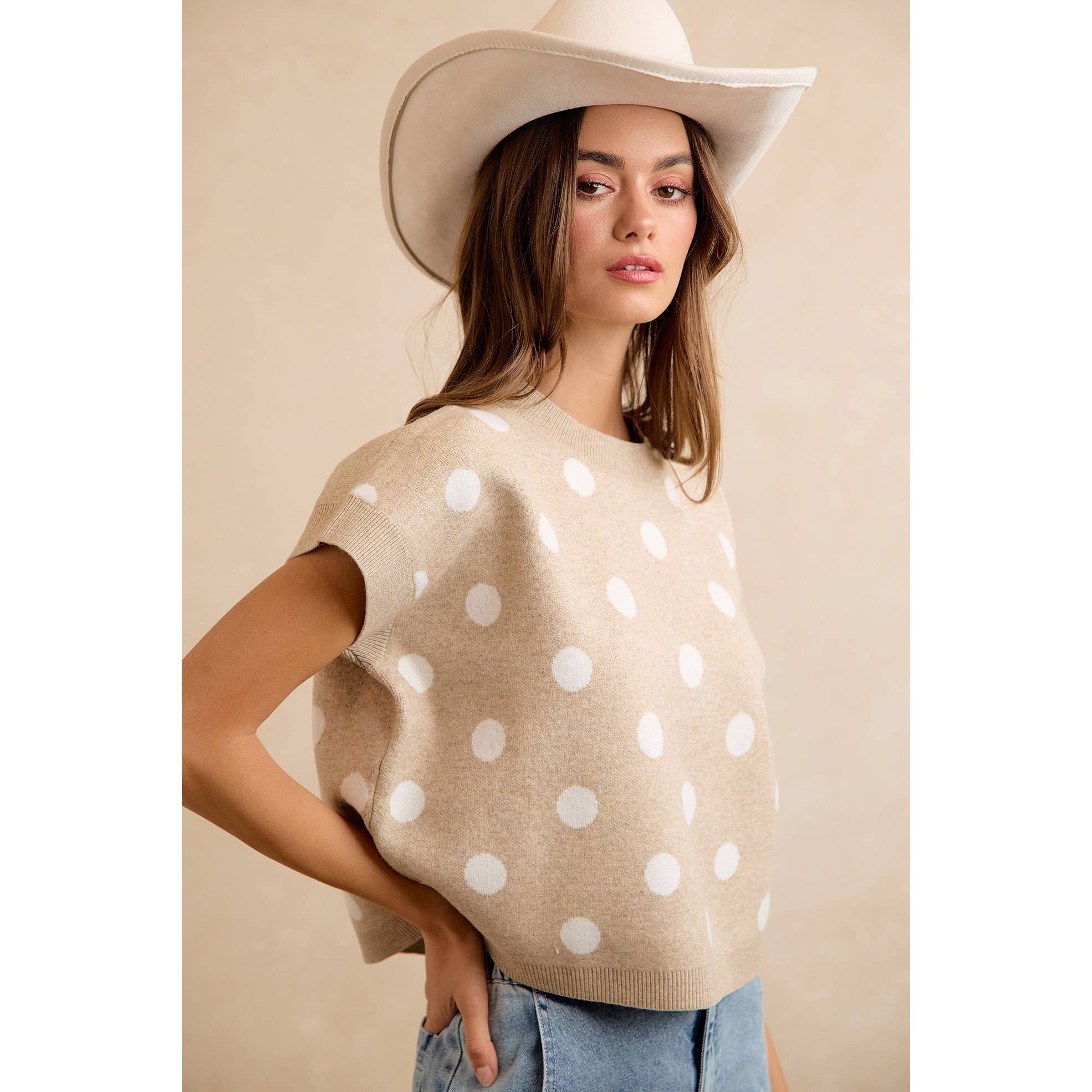 POLKA DOT KNIT SLEEVELESS TOP