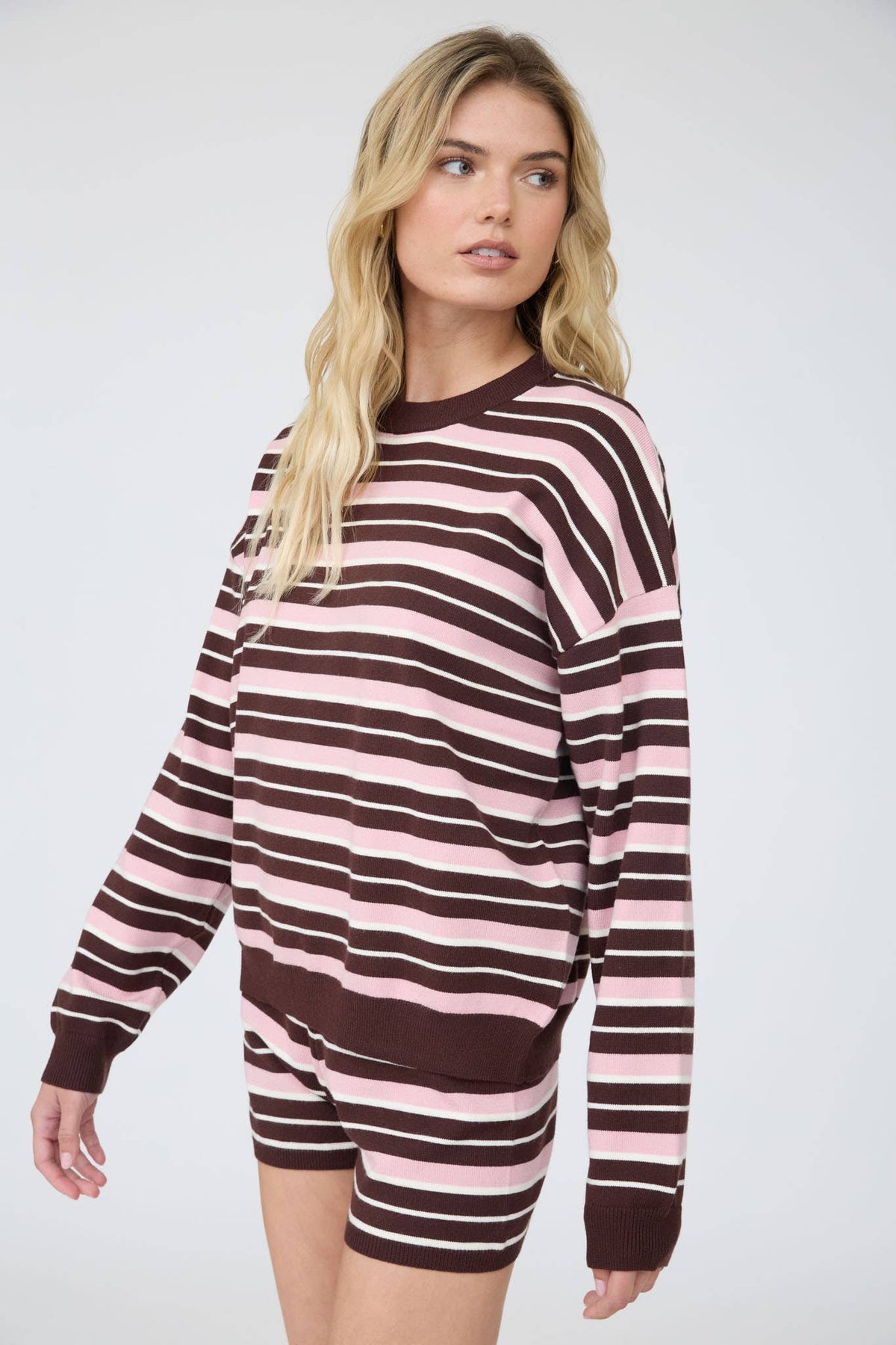 MULTI-COLOR STRIPE BOXY LONG SLEEVE KNIT TOP