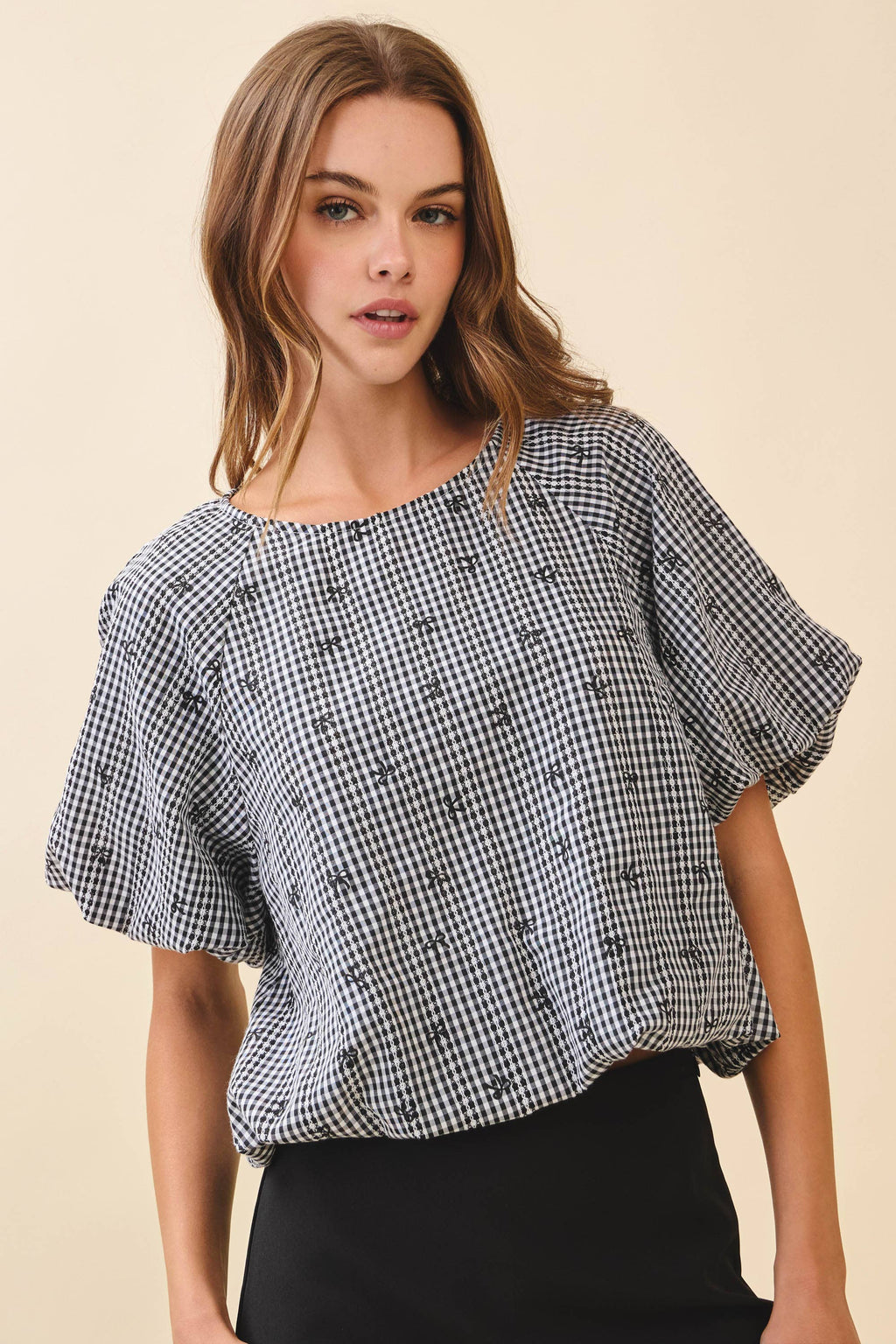 CT9534-Black and White Gingham Mini Bow Print Top