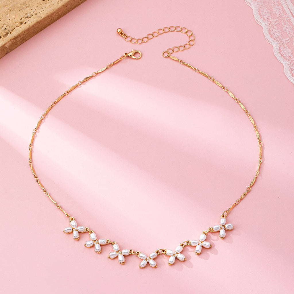 Charm Necklace-Delicate Pearl Flower | 80N92821