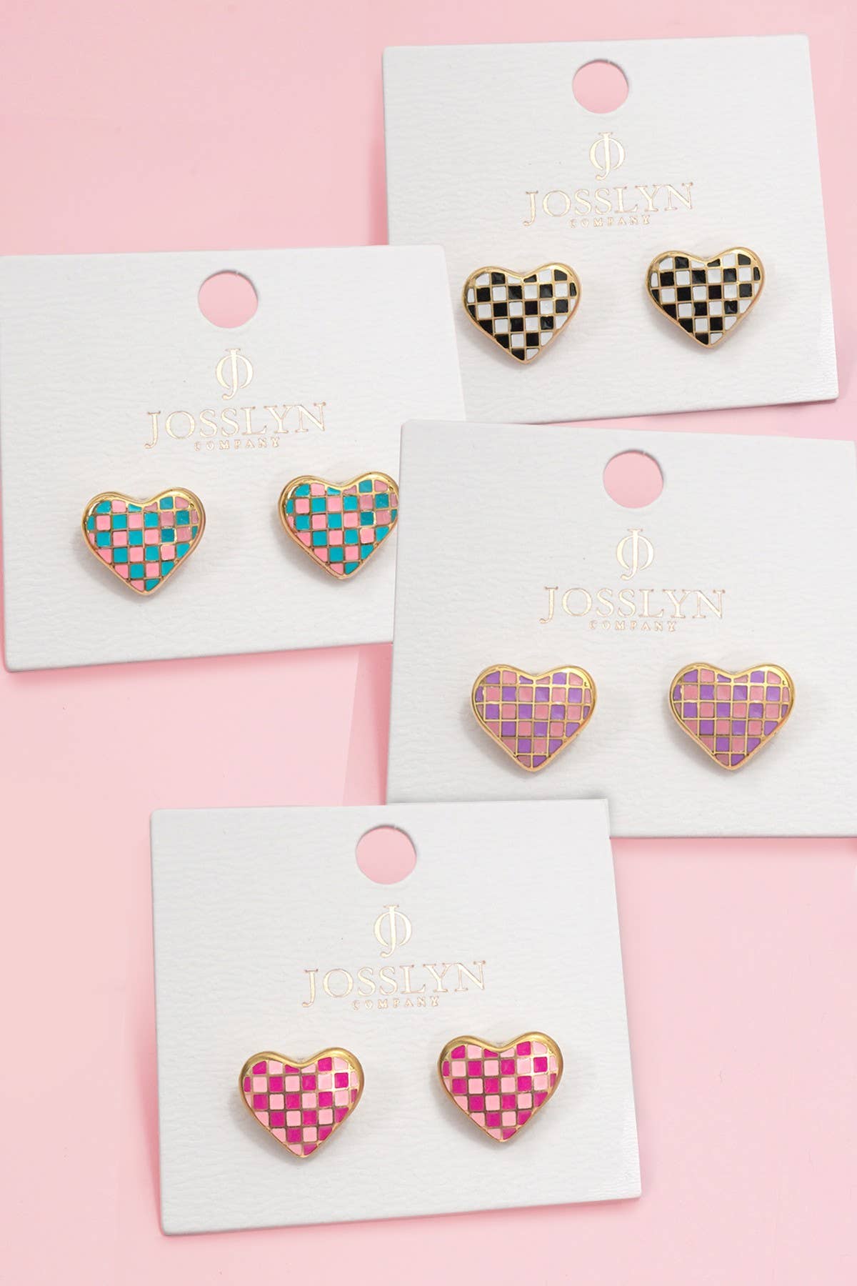 Checkered Enamel Heart Stud Earrings | 40E511