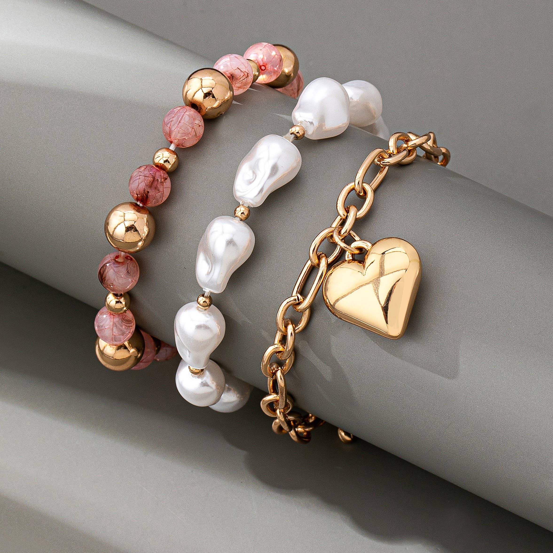 MULTI LAYER MIXED PEARL BEAD HEART CHARM BRACELET | 80B1549