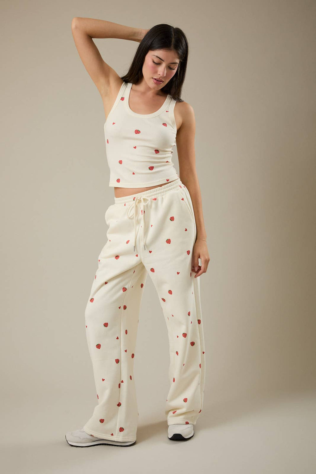 STRAWBERRY PRINT SWEATPANTS