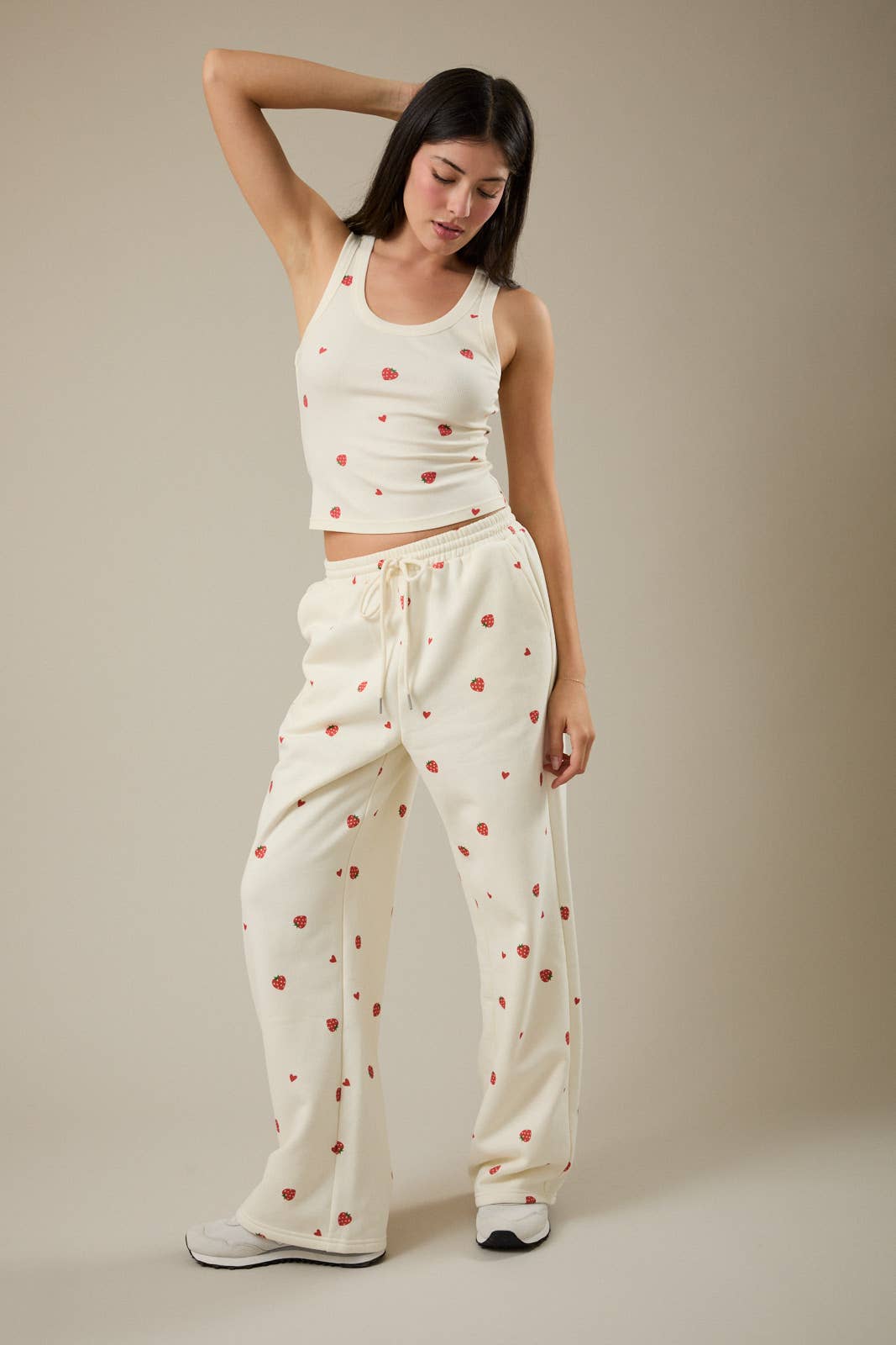 STRAWBERRY PRINT SWEATPANTS
