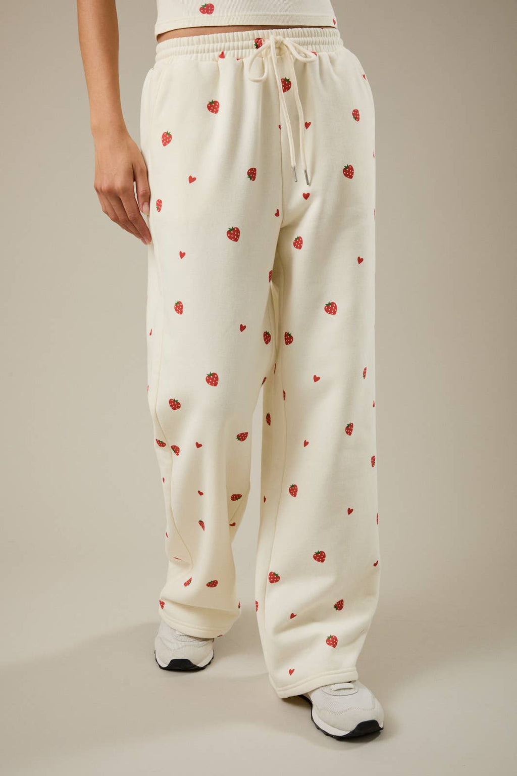 STRAWBERRY PRINT SWEATPANTS
