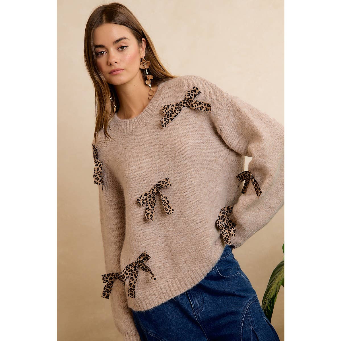 LEOPARD BOW ACCENT SOFT KNIT PULLOVER SWEATER
