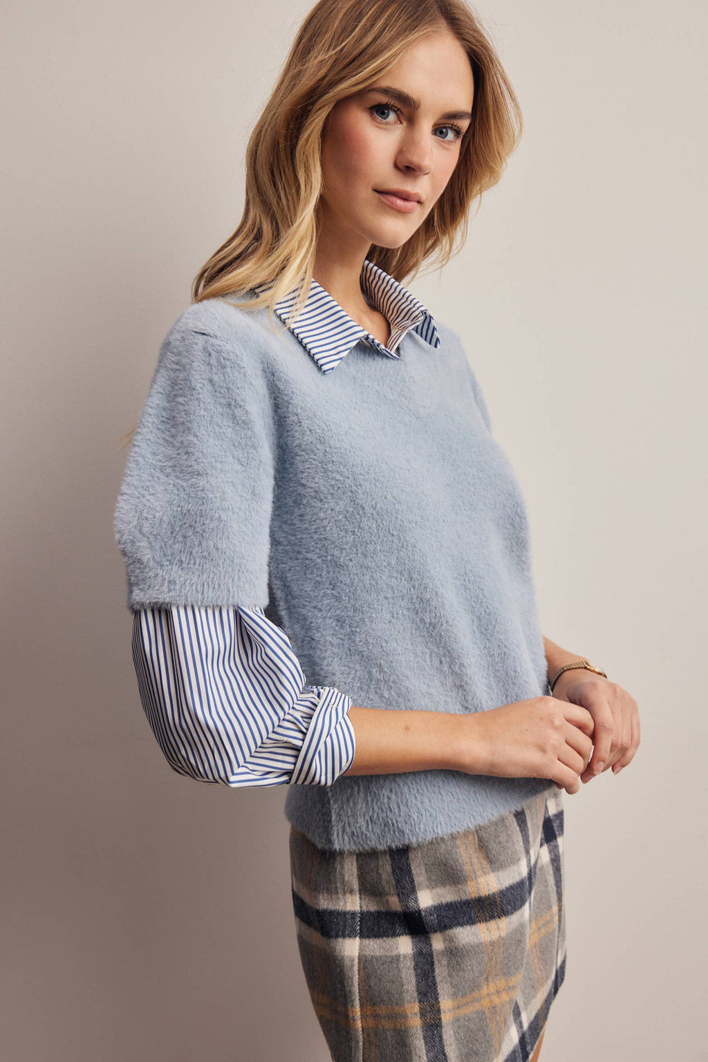 Fuzzy V-Neck Knit Top FSW0105