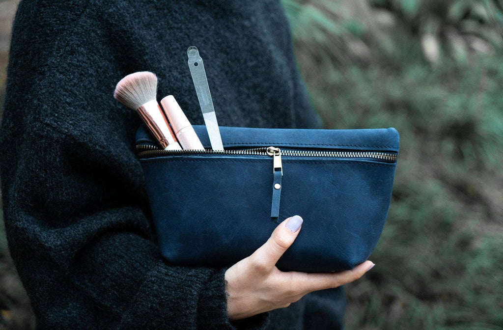 Personalized Leather Make Up Bag, Perfect Bridesmaid Gift, Makeup Organizer, Cosmetic Bag, Makeup Case, Make Up Bag Gift for Women, Personalized Makeup Bag