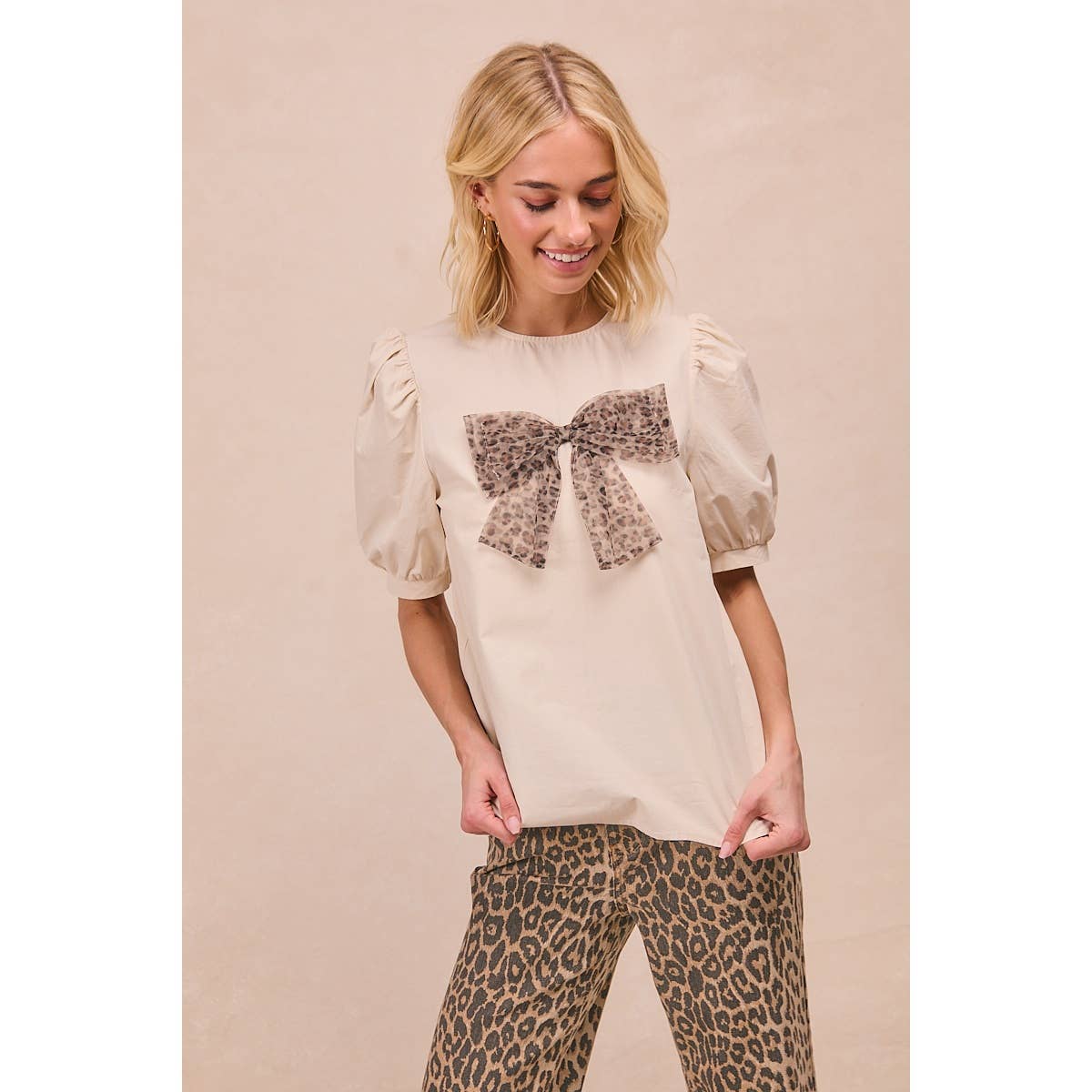 SOLID WOVEN LEOPARD MESH BOW PATCHED PUFF SLEEVES TOP-BACK K