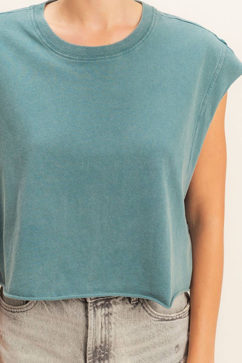 Crew Neck Boxy Sleeveless Cropped Top