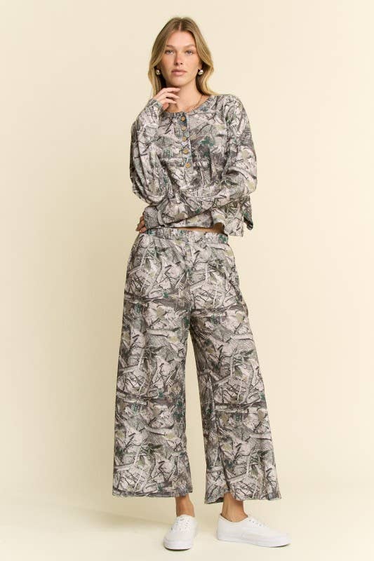 PLUS SIZE HUNTING CAMO LONG PANTS LOUNGE SET