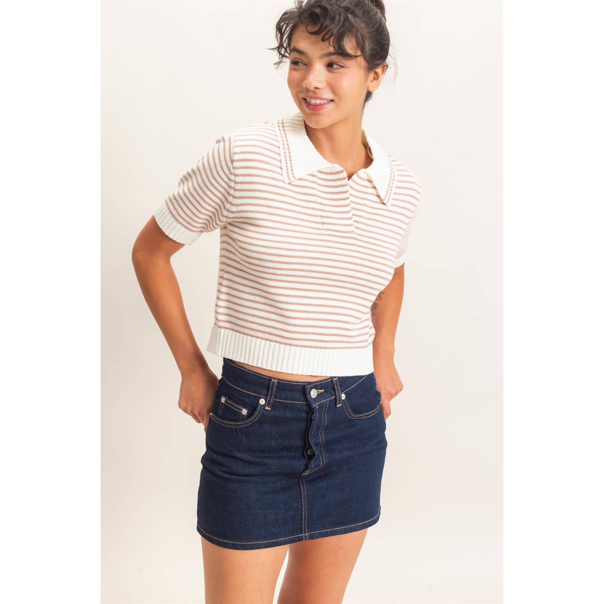 Striped Short Sleeve Collar Knit Top