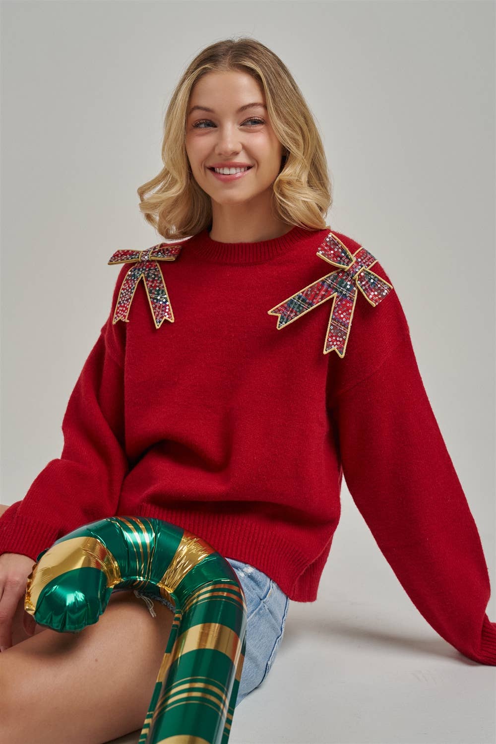 CHRISTMAS HOLIDAY SWEATER TOP WITH BOW APPLIQUES_JLT00420-01