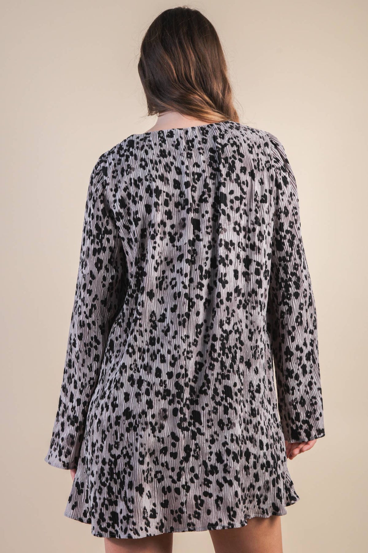 ND31903-Leopard Printed Pleated Mini Dress