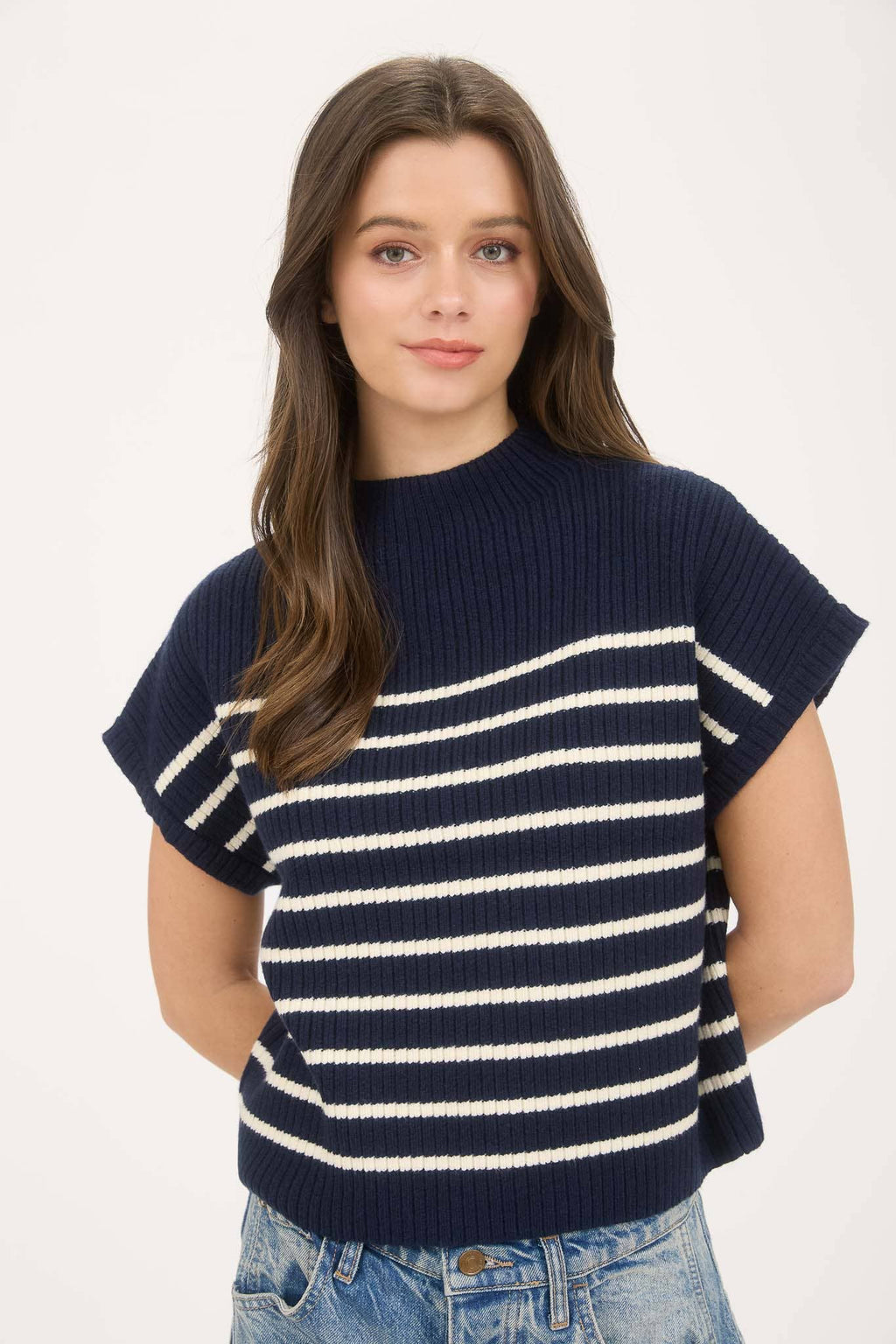 STRIPE MOCK NECK SHORT SLEEVE KNIT SWEATER