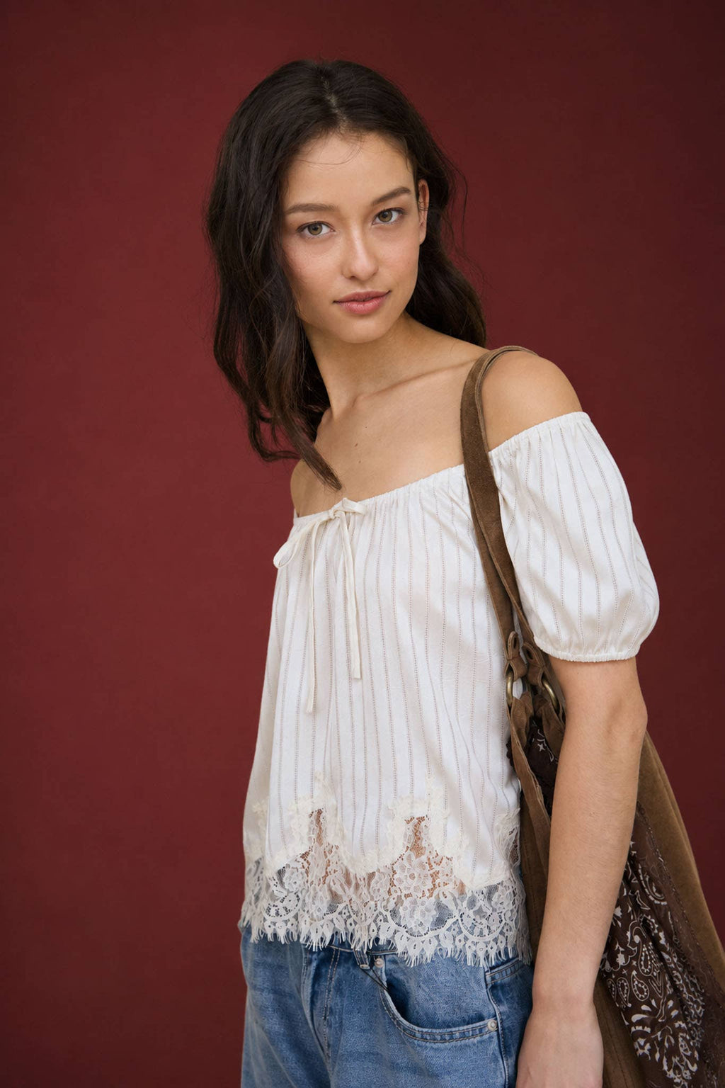 PINSTRIPE FRONT TIE LACE HEM SHORT PUFF SLEEVE TOP
