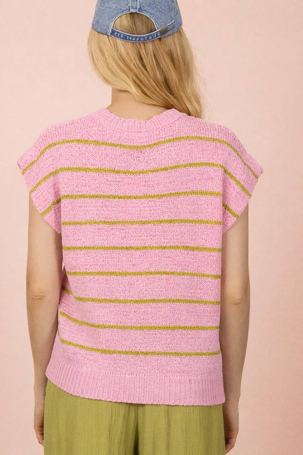 12W3319N-Striped Knit Sweater Vest Top