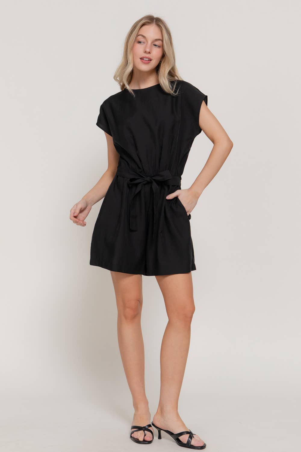 Short Sleeve Back Button Closure Detail Woven Romper