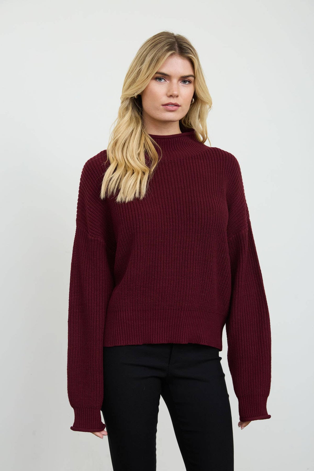 RIBBED ROLLED MOCK NECK CROPPED KNIT SWEATER