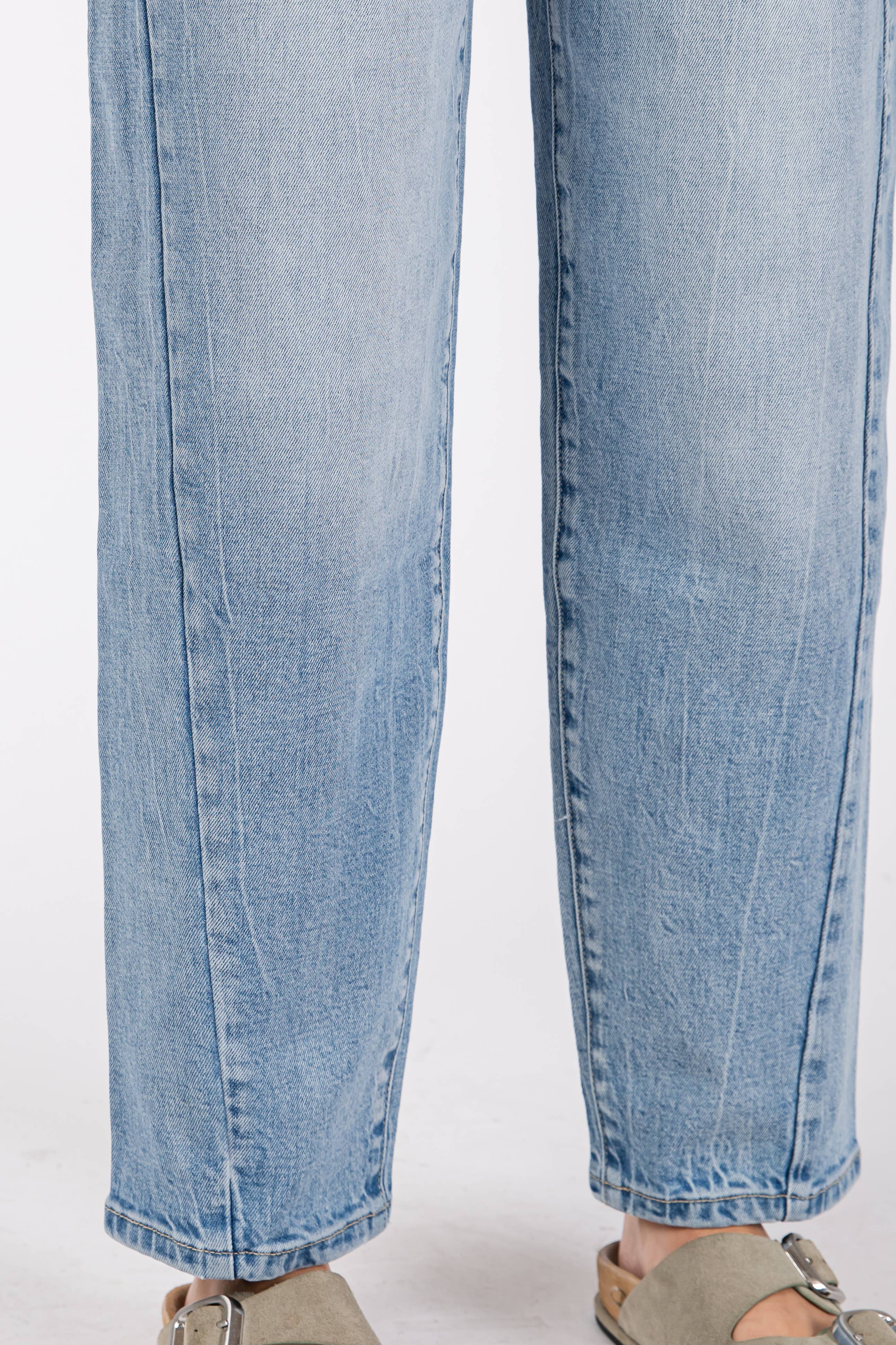P1305X-LM SIDE SEAM DETAILING HIGH RISE COMFORT BARREL JEANS