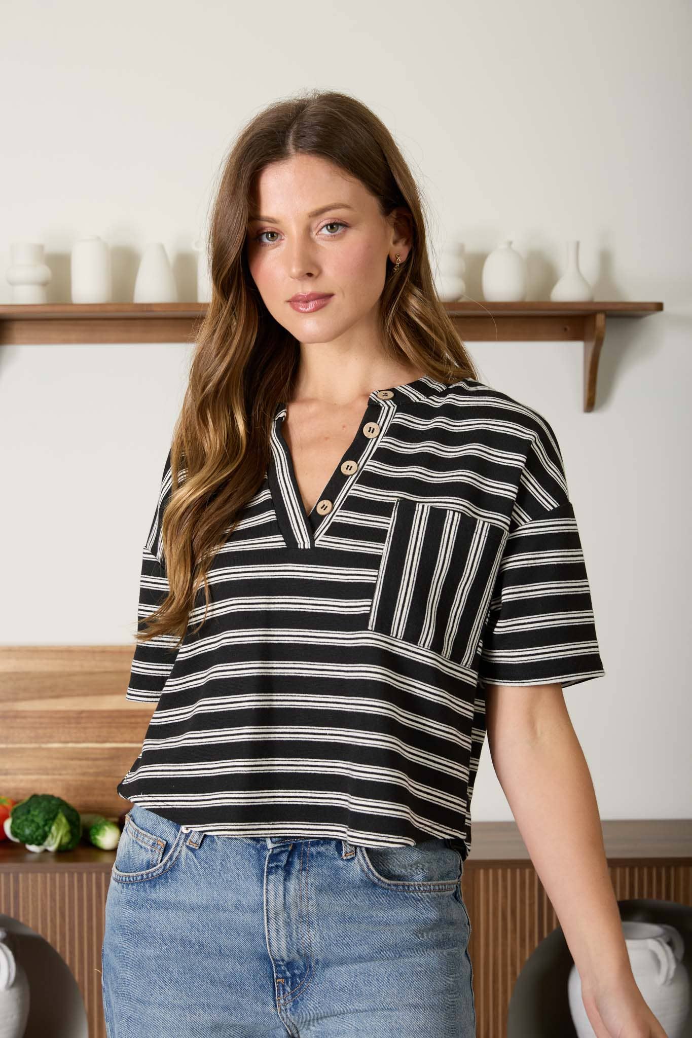 STRIPE SHORT SLEEVE BOXY HENLEY KNIT TOP