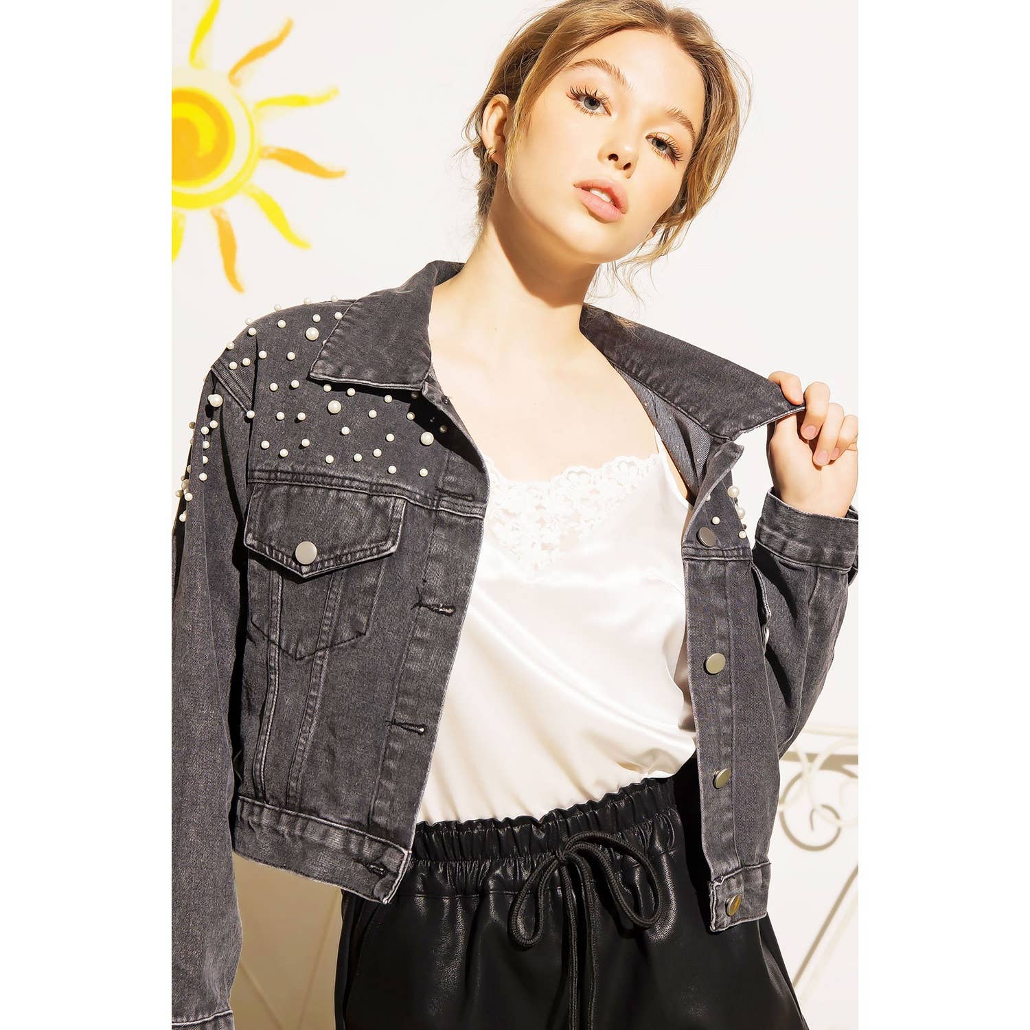 DENIM CROP JACKET WITH PEARL STUDS