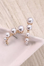 CRESCENT SHAPED PEARL CARTILAGE  EARRINGS