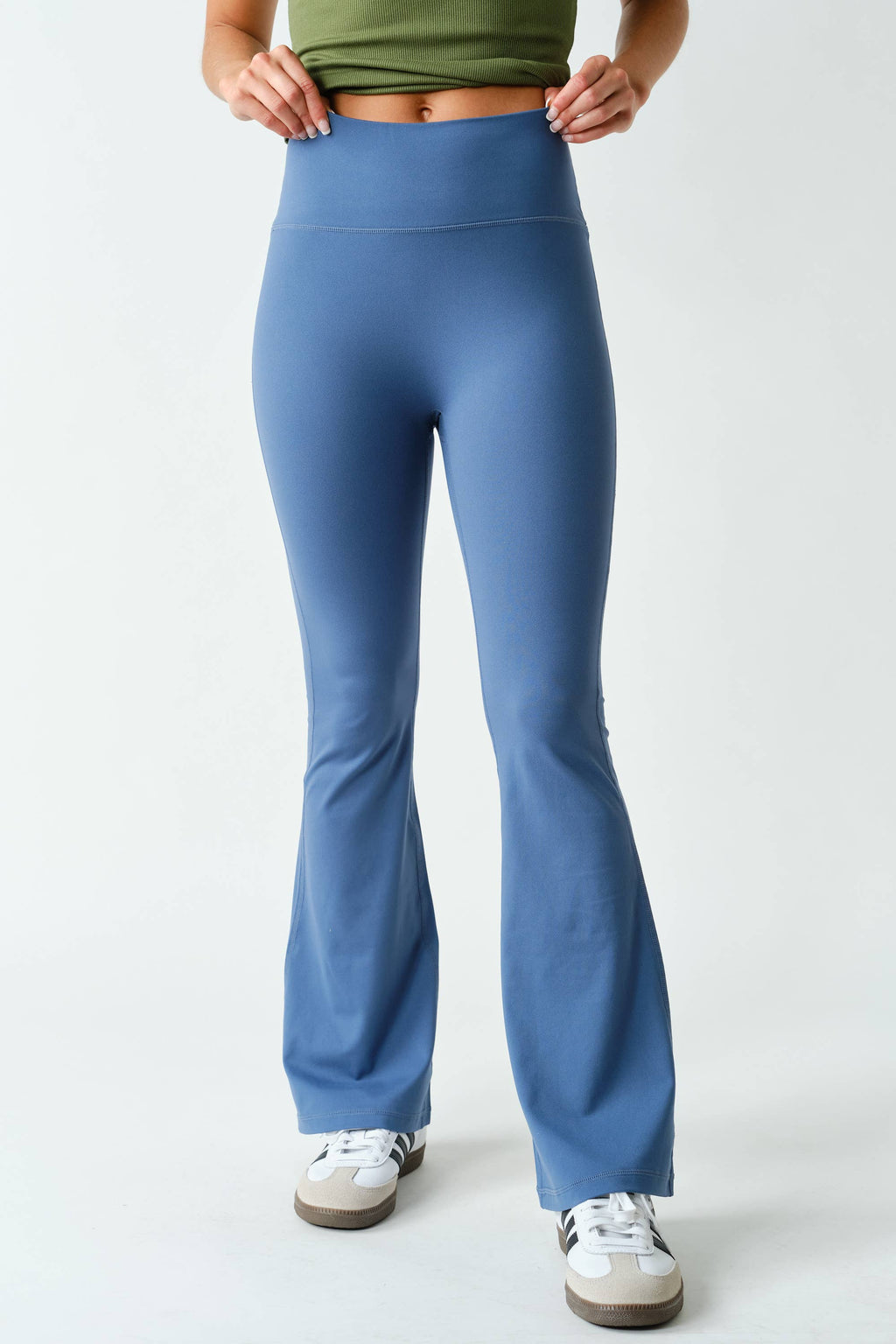Venice Seamless-Front Flare Pants