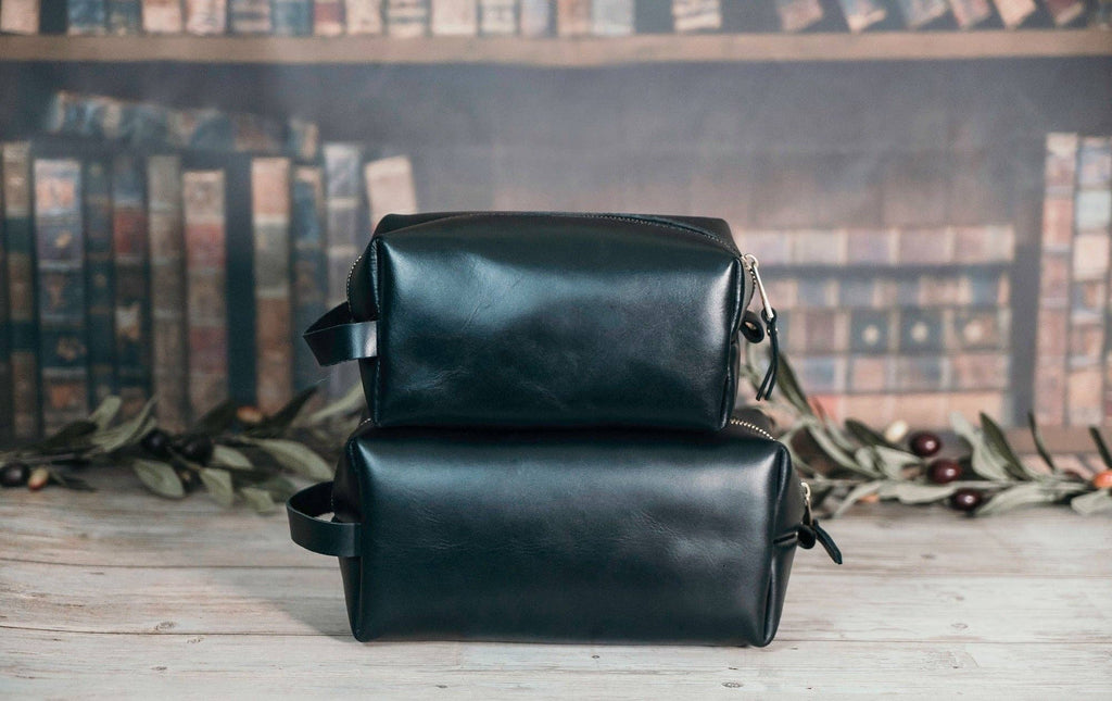 Personalized Leather Dopp Kit & Toiletry Bag, Customized Groomsmen Gift Toiletry Bag, Monogrammed Mens Toiletry Bag, Gift for Him