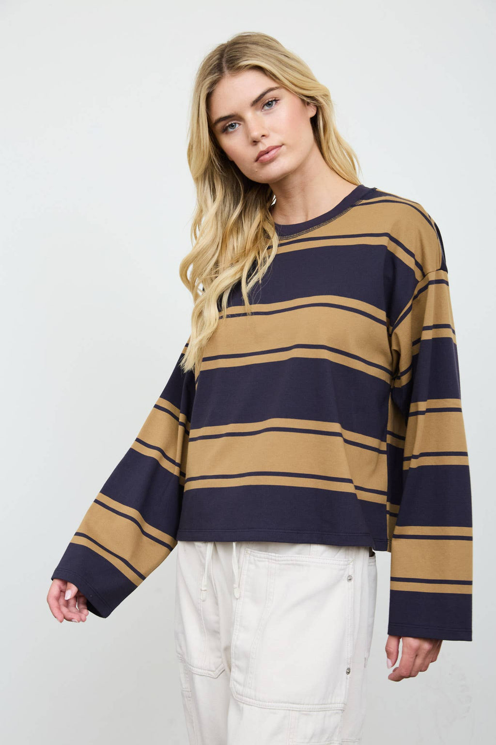 WIDE STRIPE CREW NECK LONG SLEEVE KNIT SWEATSHIRT